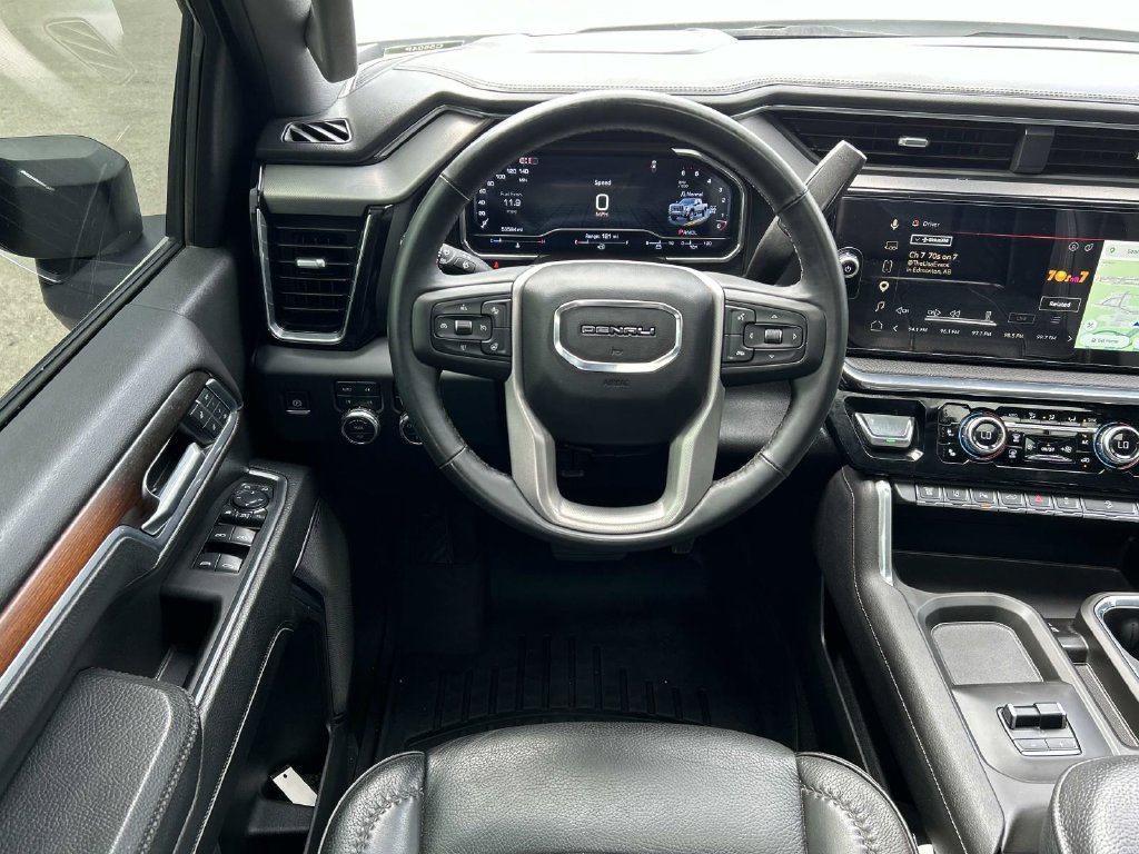 Certified 2025 GMC Sierra 2500 Denali w/ Denali Reserve Package AWD/4WD image 11