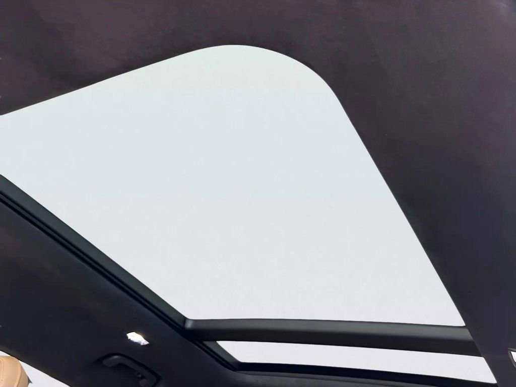 Used 2025 Land Rover Defender 130 V8 image 22