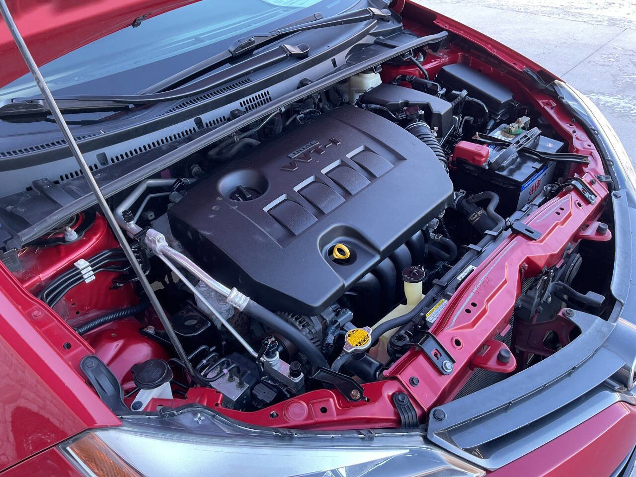 Used 2015 Toyota Corolla LE image 46