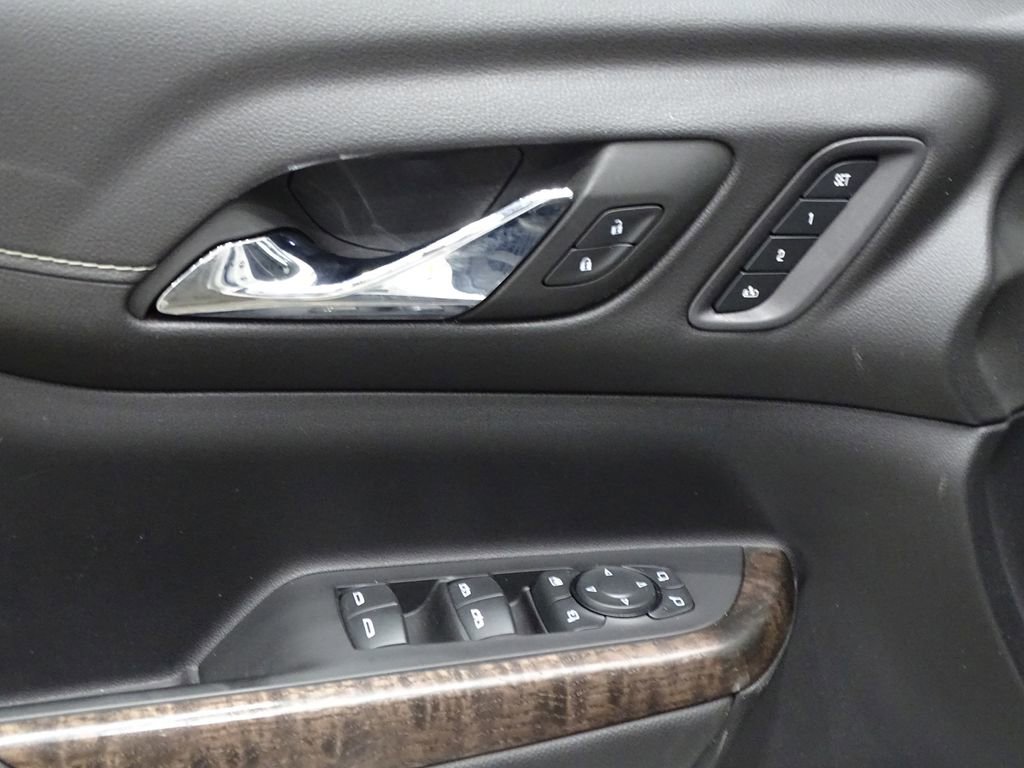 Used 2023 GMC Acadia Denali image 18