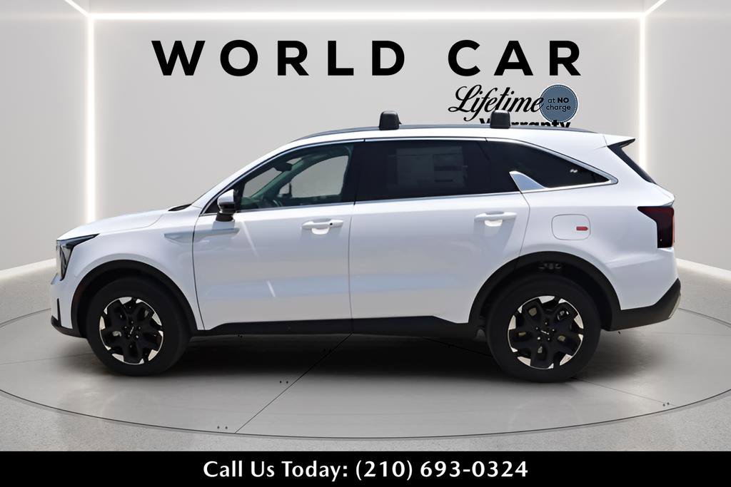 New 2025 Kia Sorento S image 4