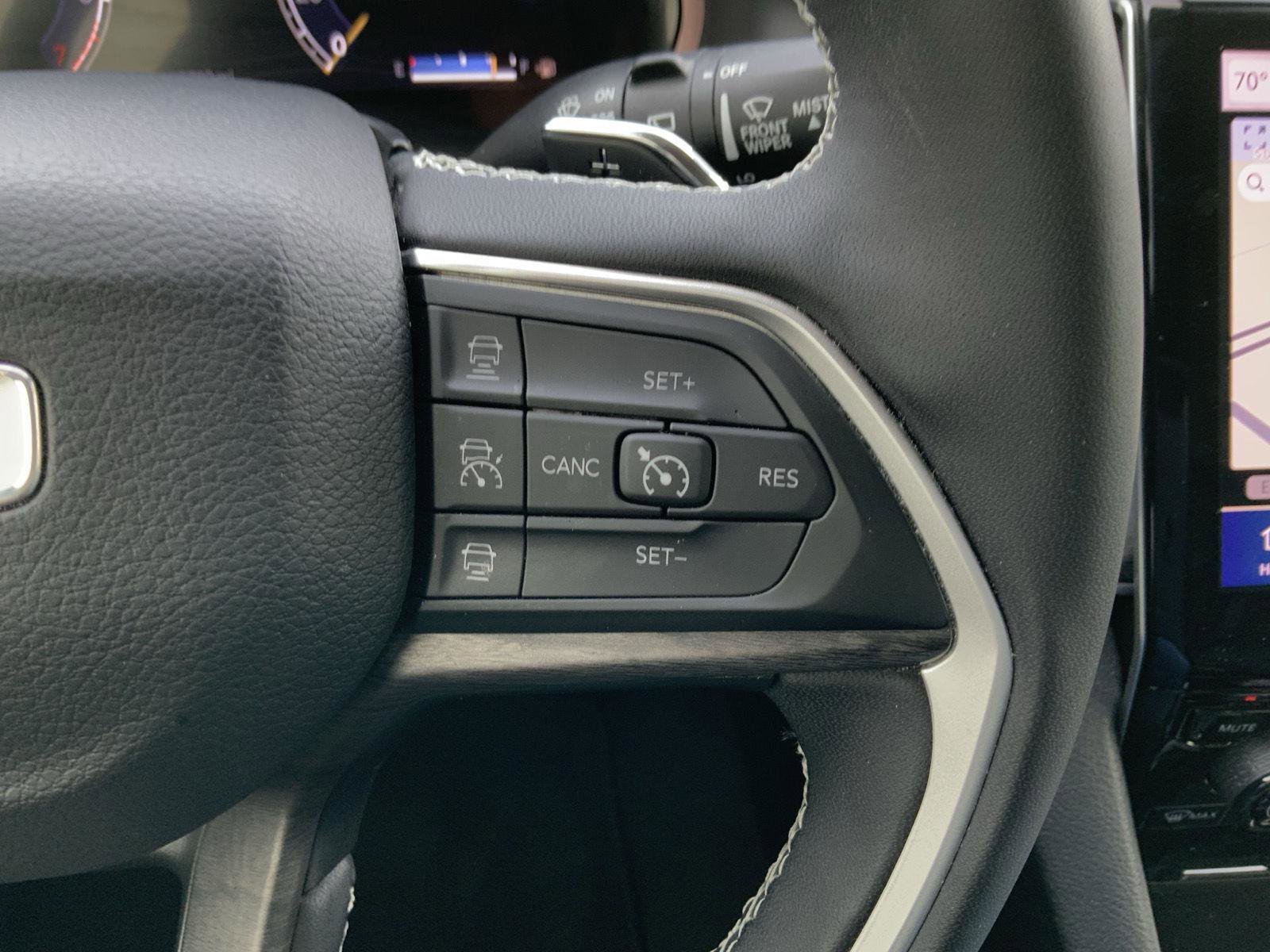 Used 2023 Jeep Grand Cherokee L Limited image 32