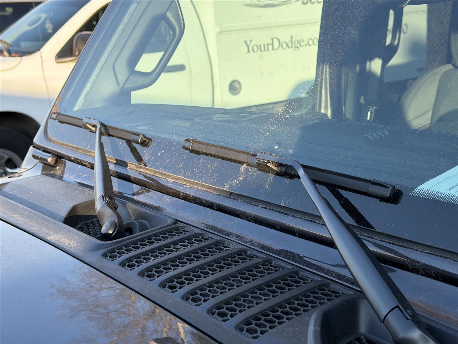 Used 2025 Jeep Wrangler Sahara image 14