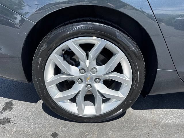 Used 2018 Chevrolet Impala Premier FWD image 9