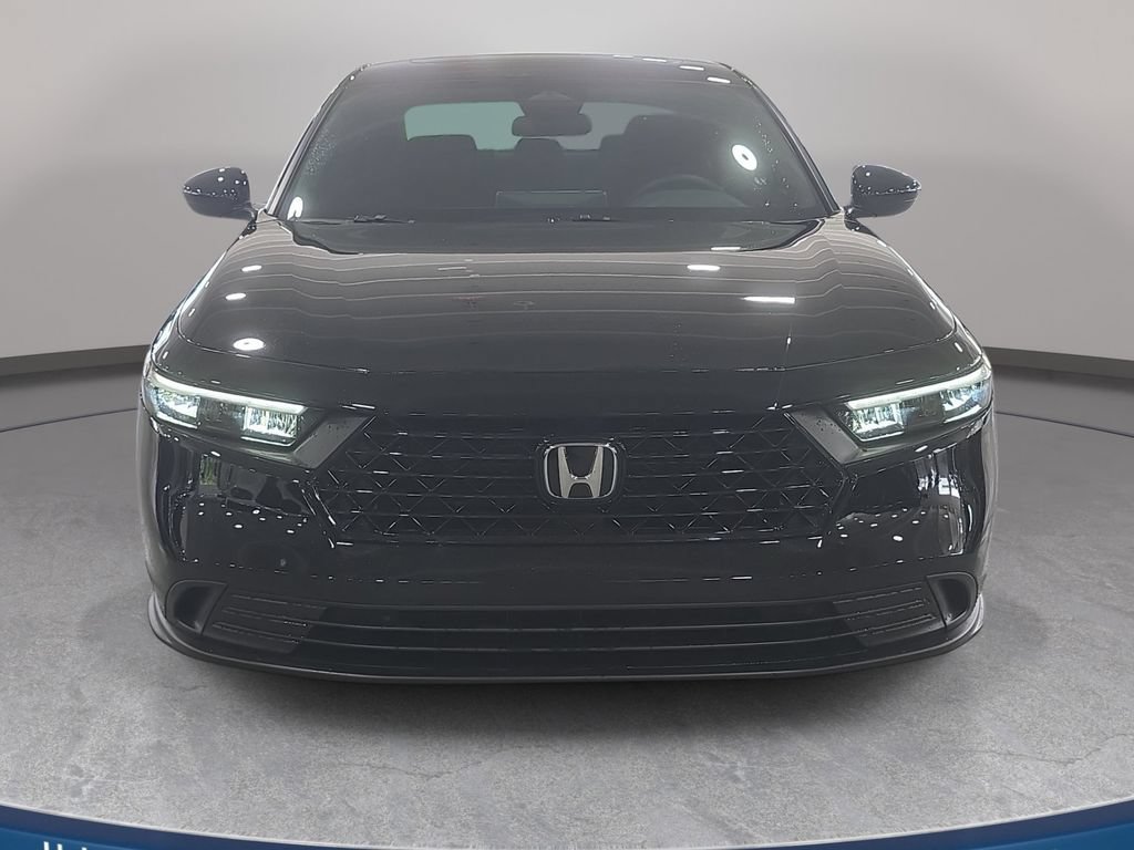 Used 2025 Honda Accord Sport image 3