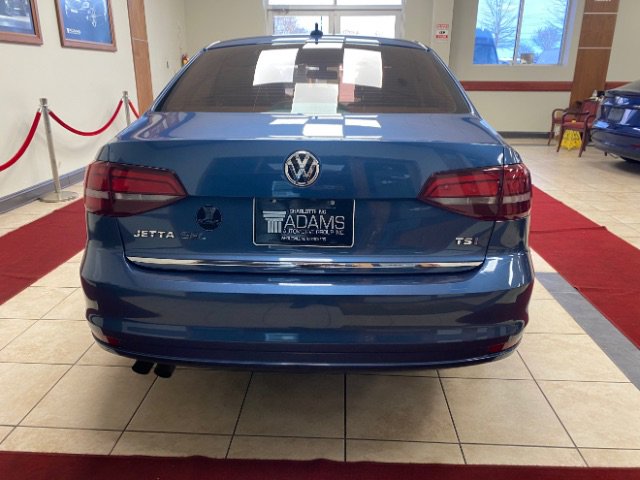 Used 2017 Volkswagen Jetta SEL image 4
