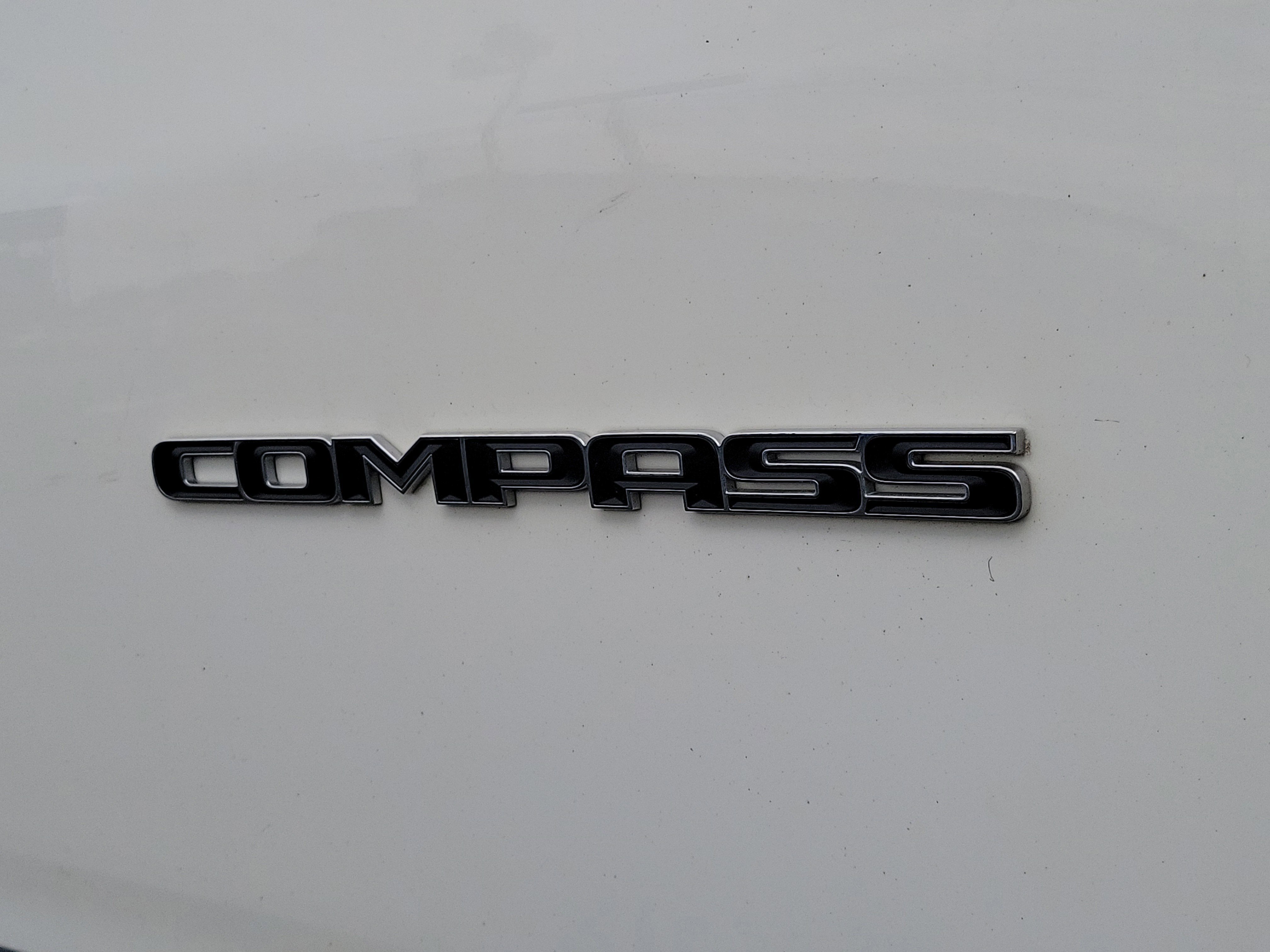 Used 2019 Jeep Compass Sport image 6