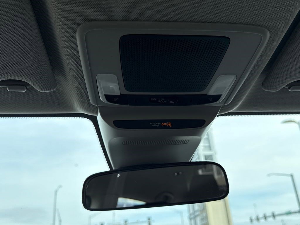 Certified 2024 Honda HR-V LX image 30