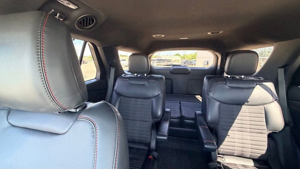 Used 2025 Ford Explorer ST-Line w/ Premium Package RWD image 26
