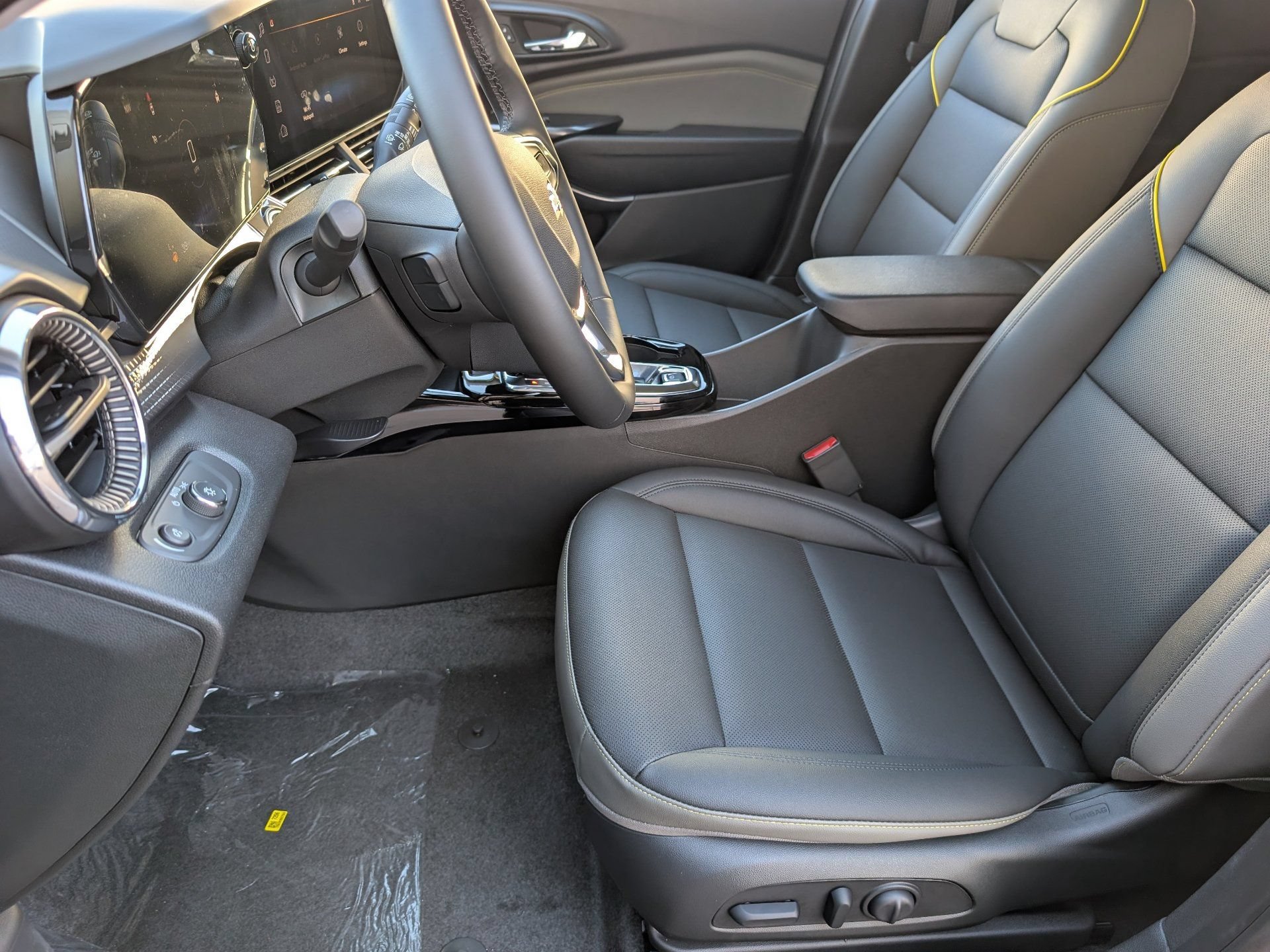 New 2026 Chevrolet Trax ACTIV w/ Driver Confidence Package FWD image 17