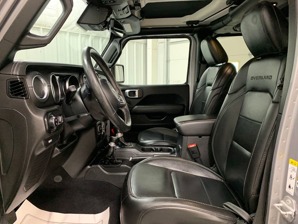 Used 2020 Jeep Gladiator Overland image 4