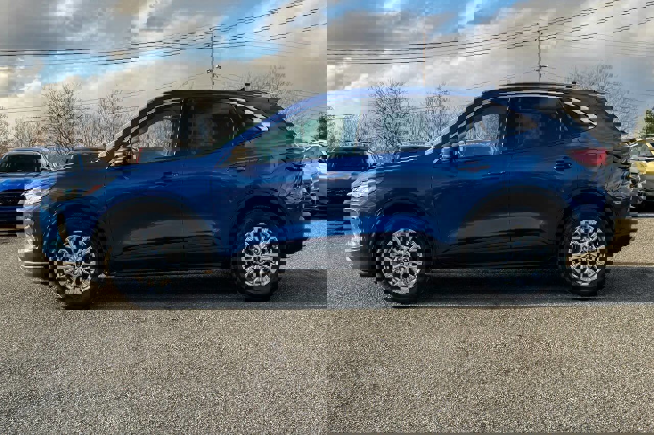 Used 2023 Ford Escape Active w/ Tech Pack #1 AWD/4WD image 6