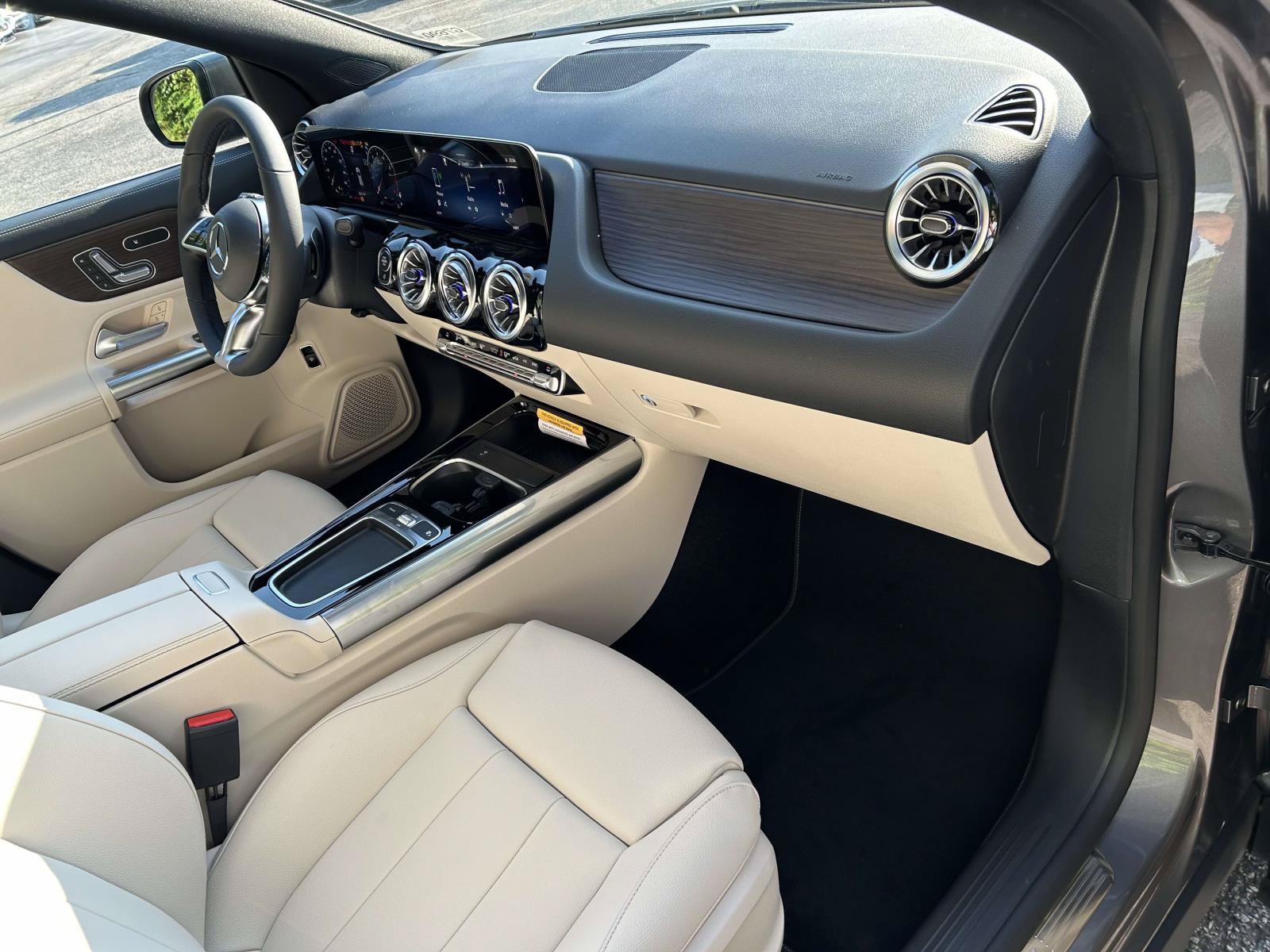 New 2026 Mercedes-Benz GLA 250 4MATIC image 41