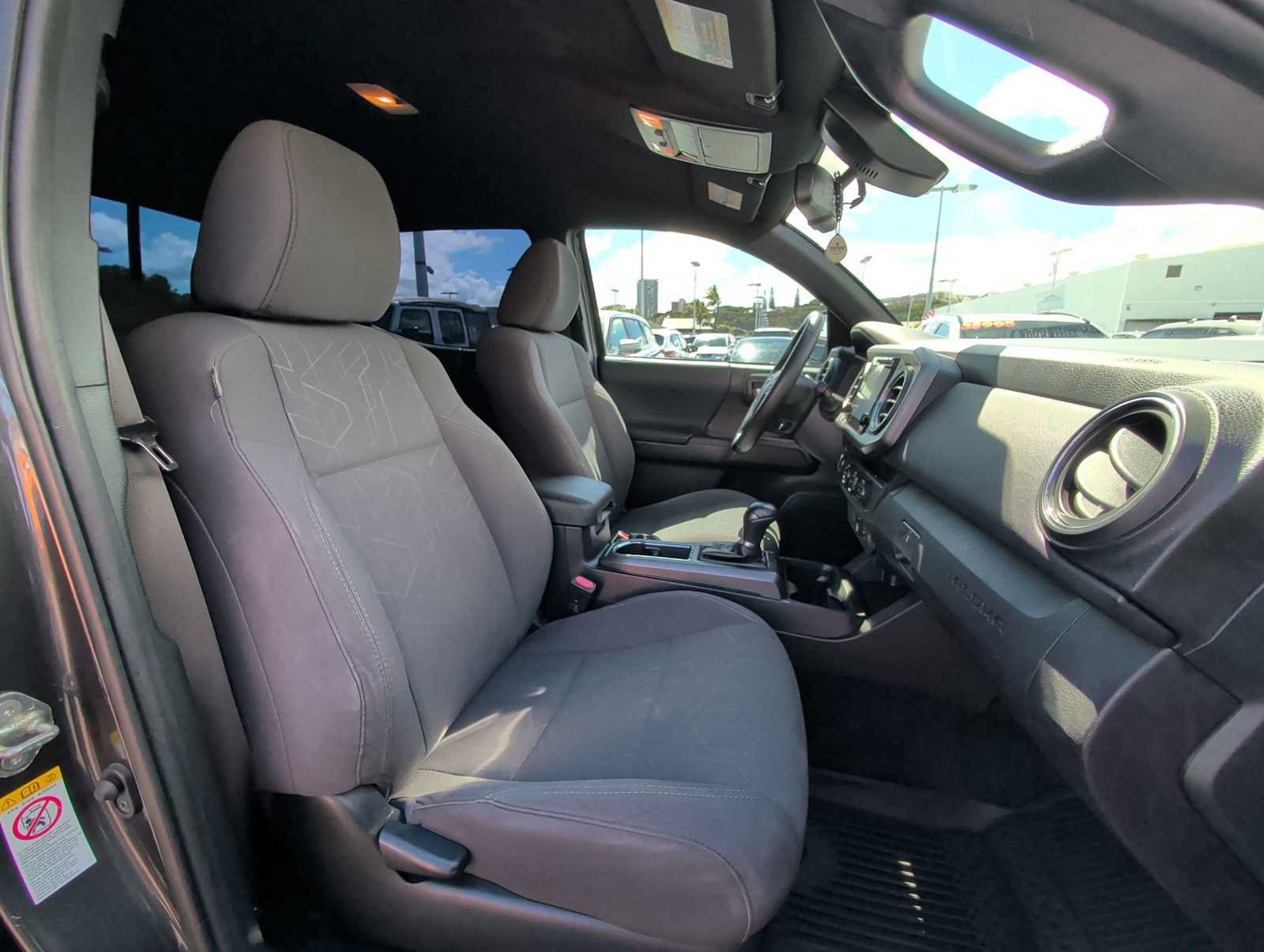 Used 2018 Toyota Tacoma TRD Sport RWD image 24