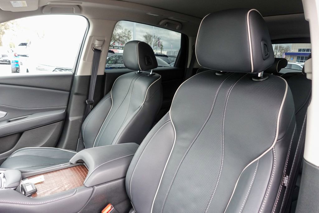 Used 2023 Acura RDX AWD w/ Advance Package image 24