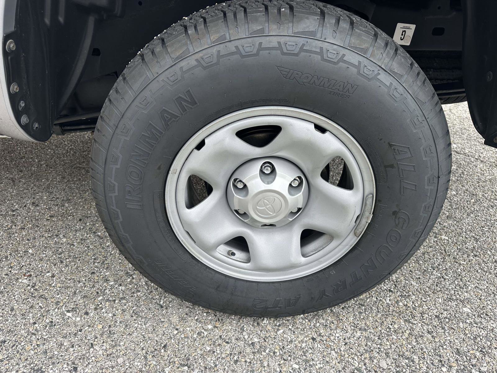 Used 2018 Toyota Tacoma SR image 26