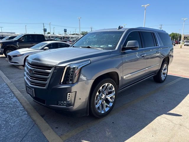 Used 2019 Cadillac Escalade ESV Platinum AWD/4WD image 2