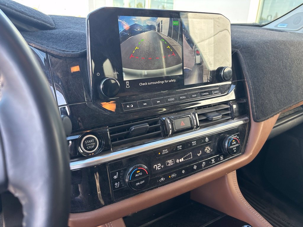 Used 2023 Nissan Pathfinder Platinum AWD/4WD image 9