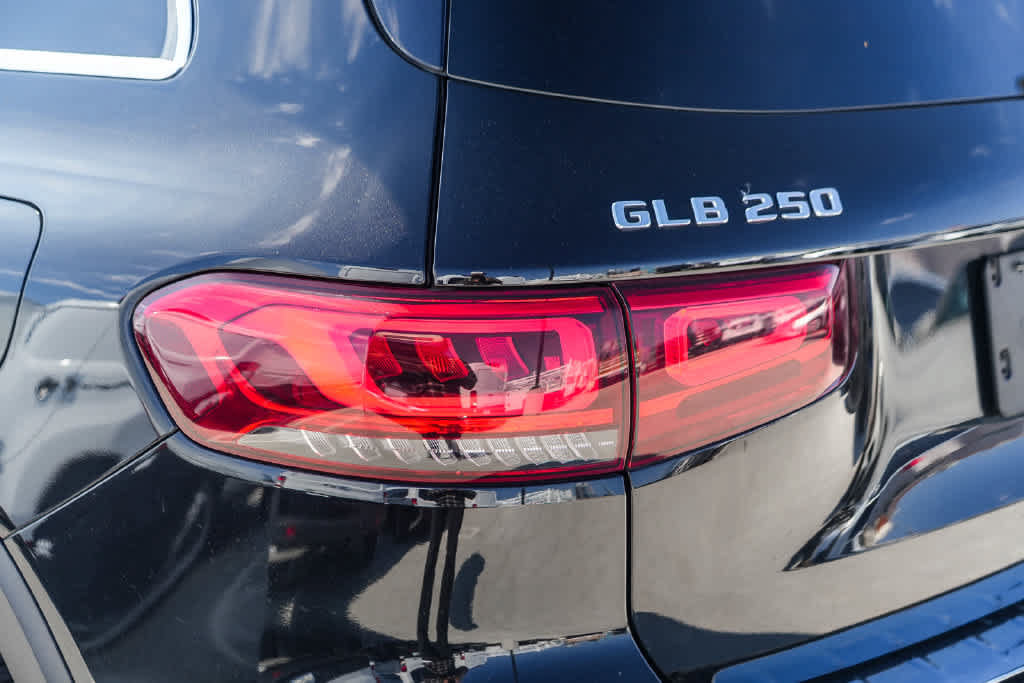 Used 2022 Mercedes-Benz GLB 250 image 9