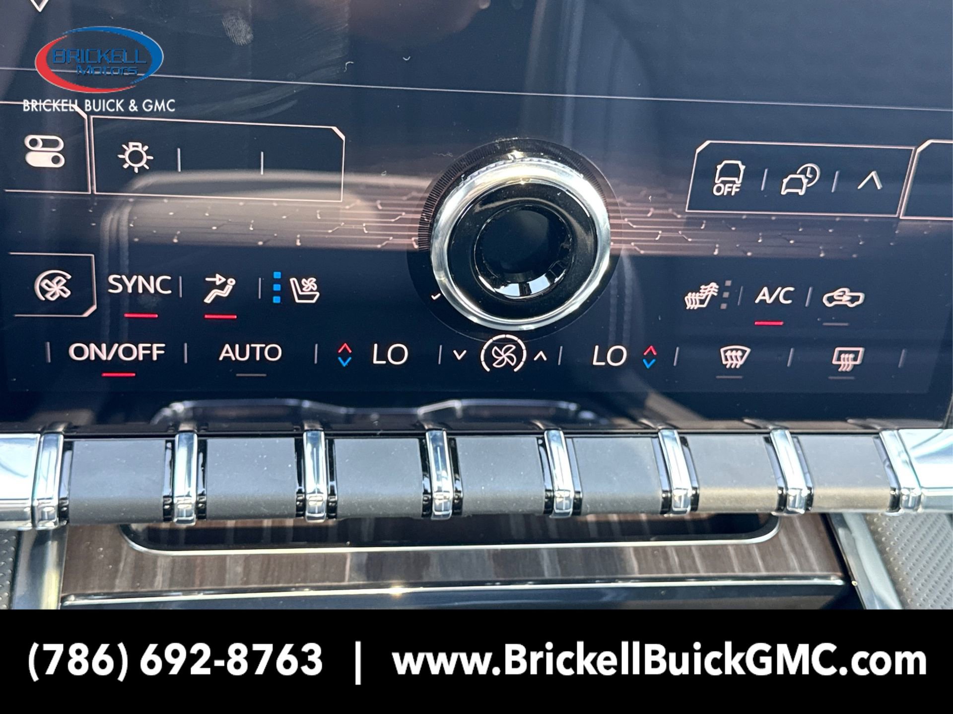 New 2025 GMC Sierra EV Denali image 28