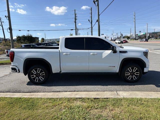 Used 2024 GMC Sierra 1500 AT4 w/ Technology Package AWD/4WD image 4