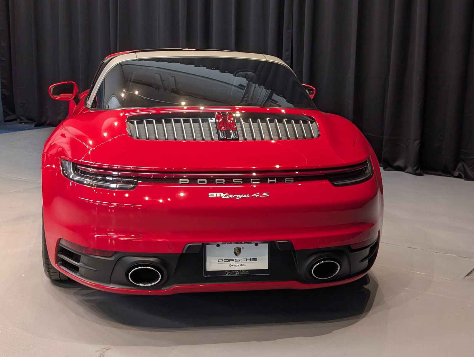 Certified 2022 Porsche 911 Targa 4S w/ Premium Package image 6