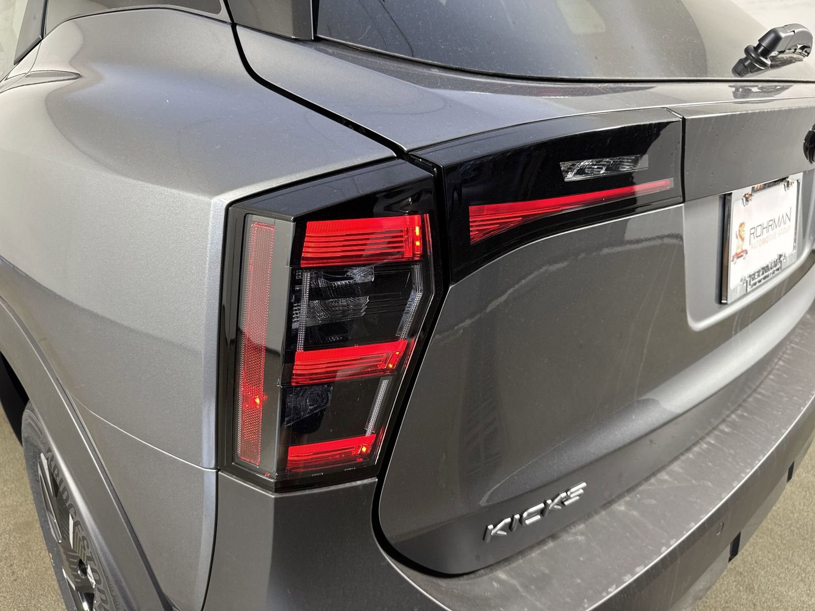 New 2025 Nissan Kicks SV w/ SV Premium Package image 30