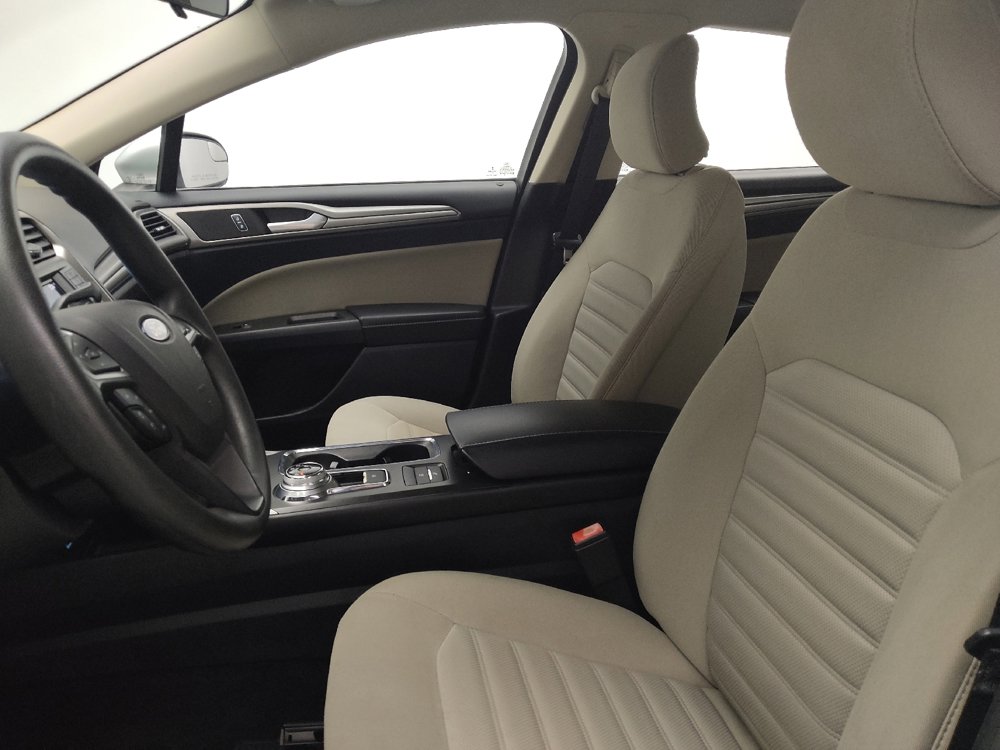 Used 2018 Ford Fusion S image 17