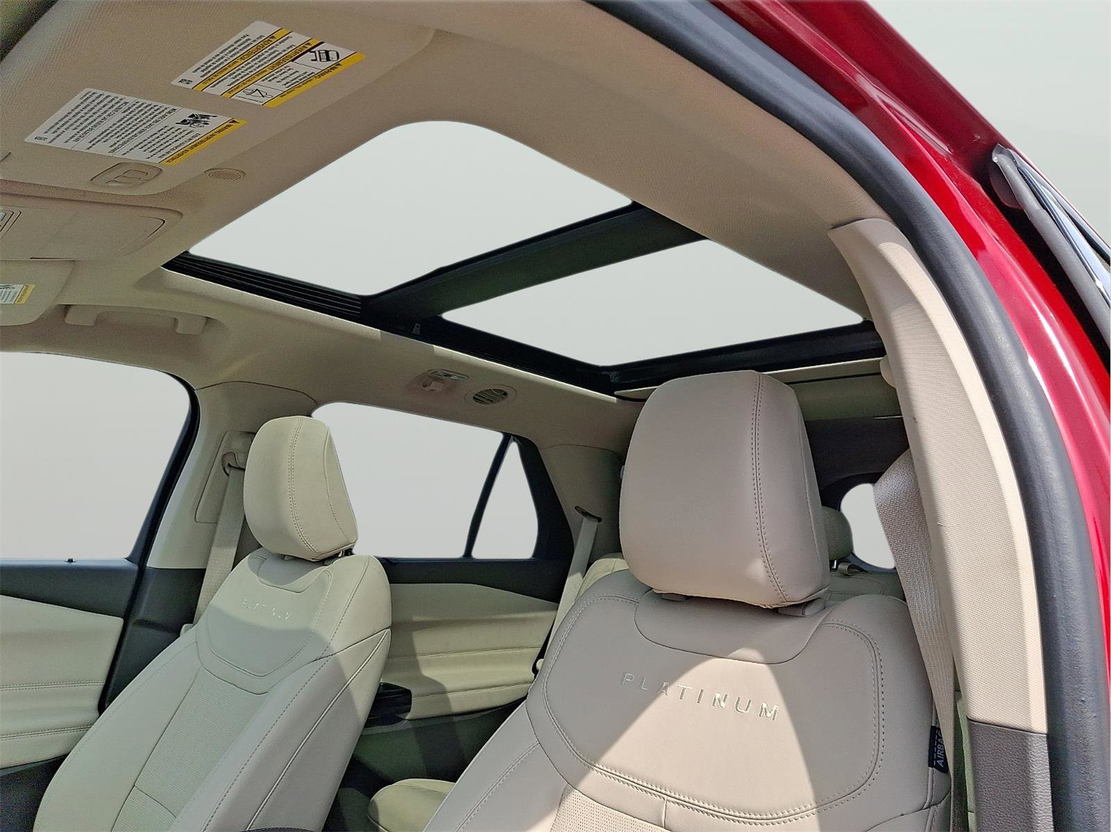 Used 2022 Ford Explorer Platinum w/ Equipment Group 601A image 31