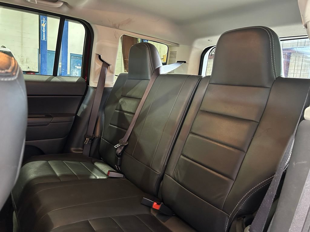 Used 2016 Jeep Patriot High Altitude AWD/4WD image 33