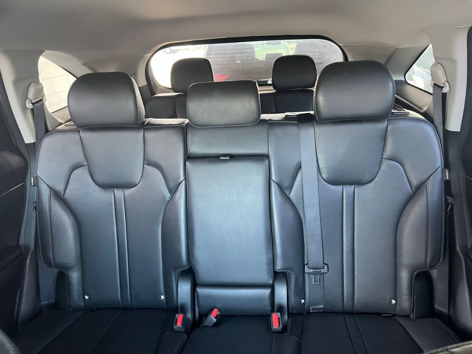 Used 2024 Kia Sorento S FWD image 40