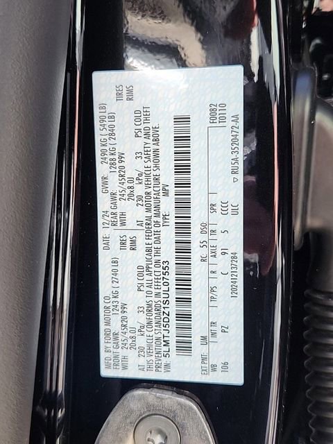 New 2025 Lincoln Corsair Grand Touring w/ Equipment Group 302A image 24