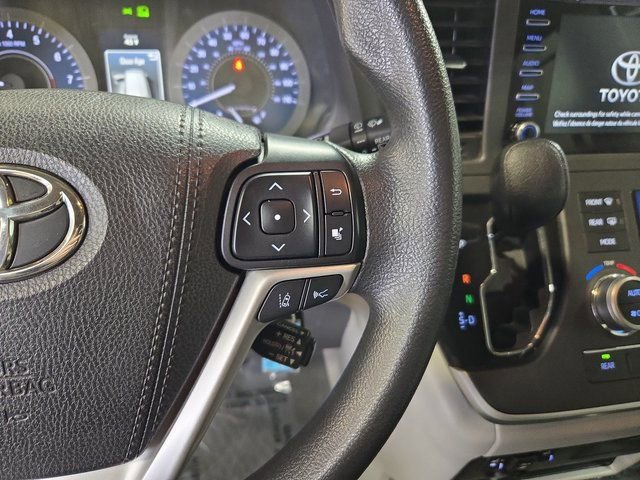 Used 2020 Toyota Sienna LE image 20
