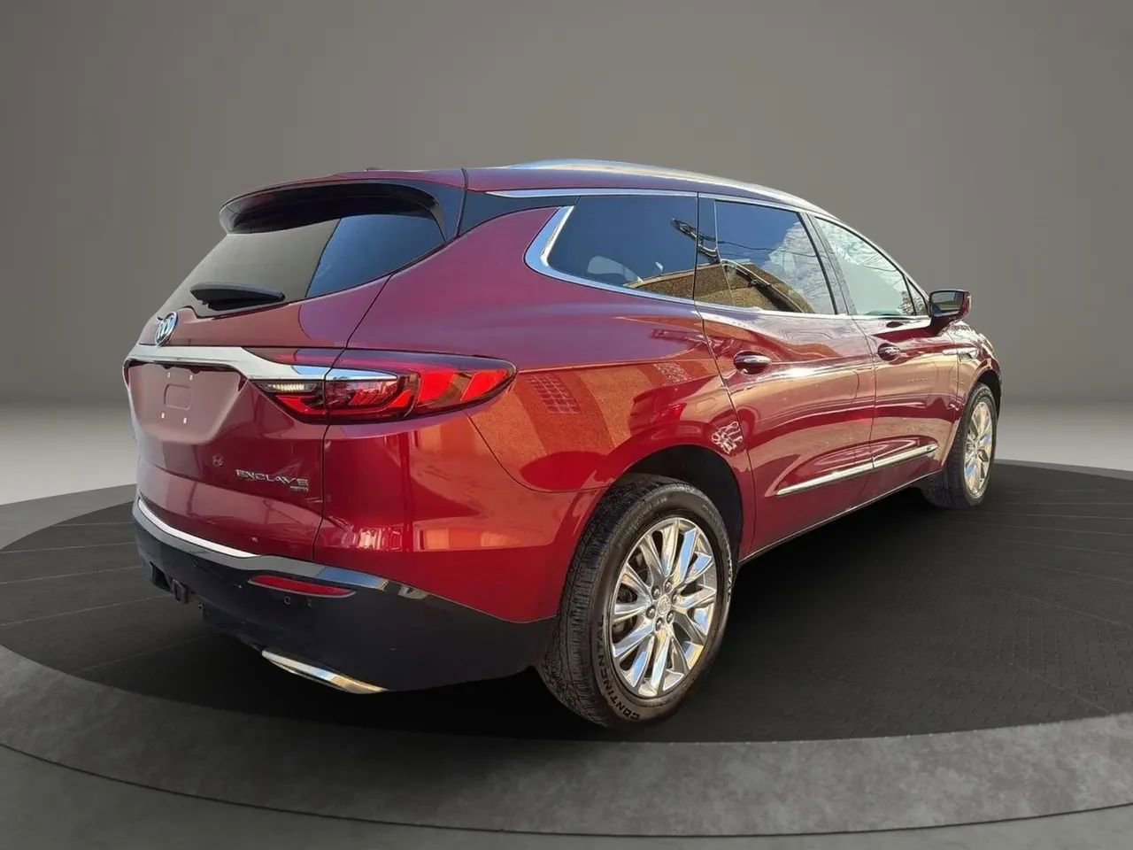 Used 2018 Buick Enclave Essence w/ Trailering Package image 5