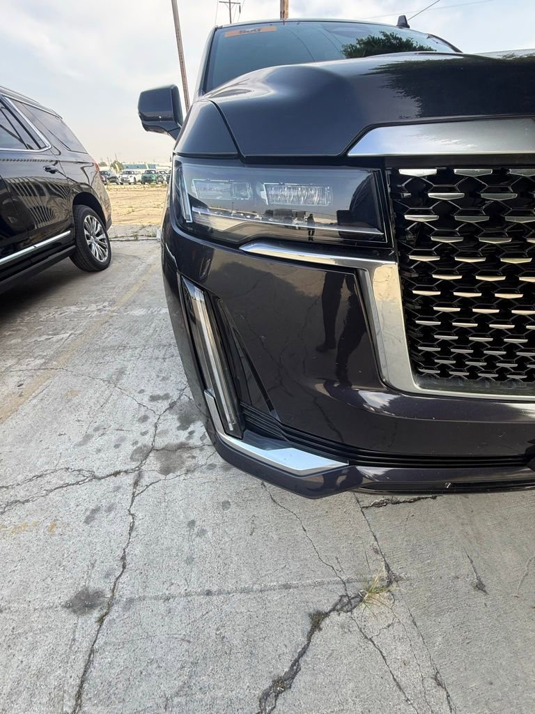 Used 2023 Cadillac Escalade Premium Luxury w/ Performance Package image 20