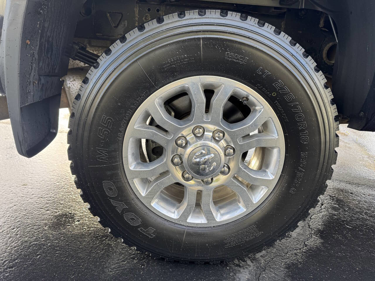 Used 2018 RAM 3500 Laramie w/ Protection Group image 19