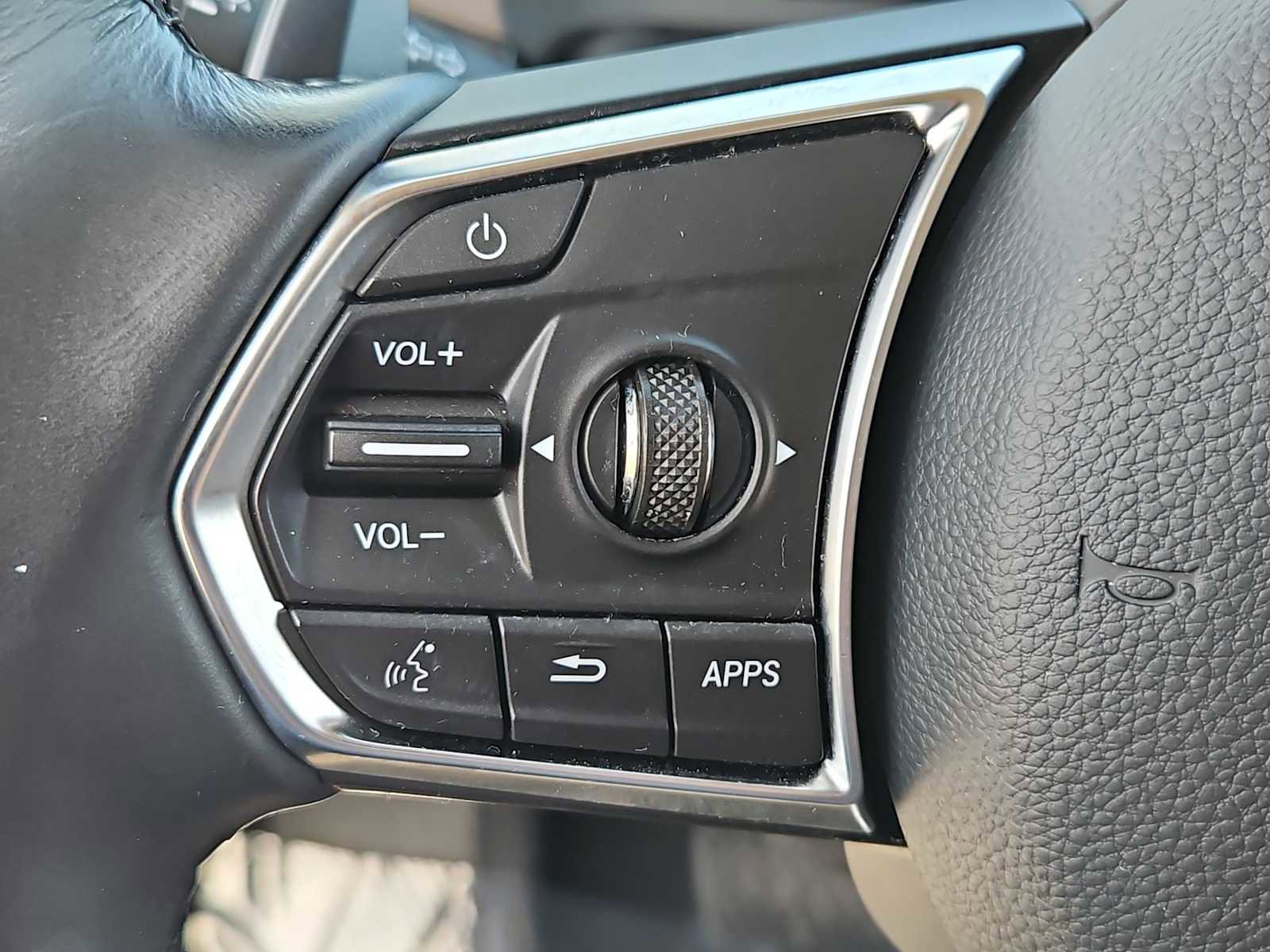 Used 2023 Acura MDX FWD w/ Technology Package image 24