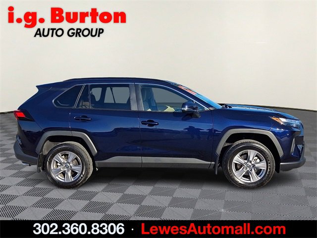 Used 2023 Toyota RAV4 XLE w/ XLE Grade Weather Package image 7