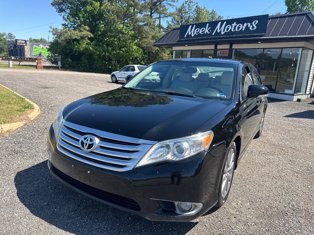 Used 2011 Toyota Avalon Limited FWD image 16