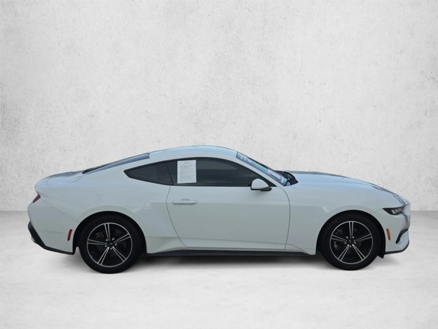 Used 2024 Ford Mustang Coupe RWD image 4