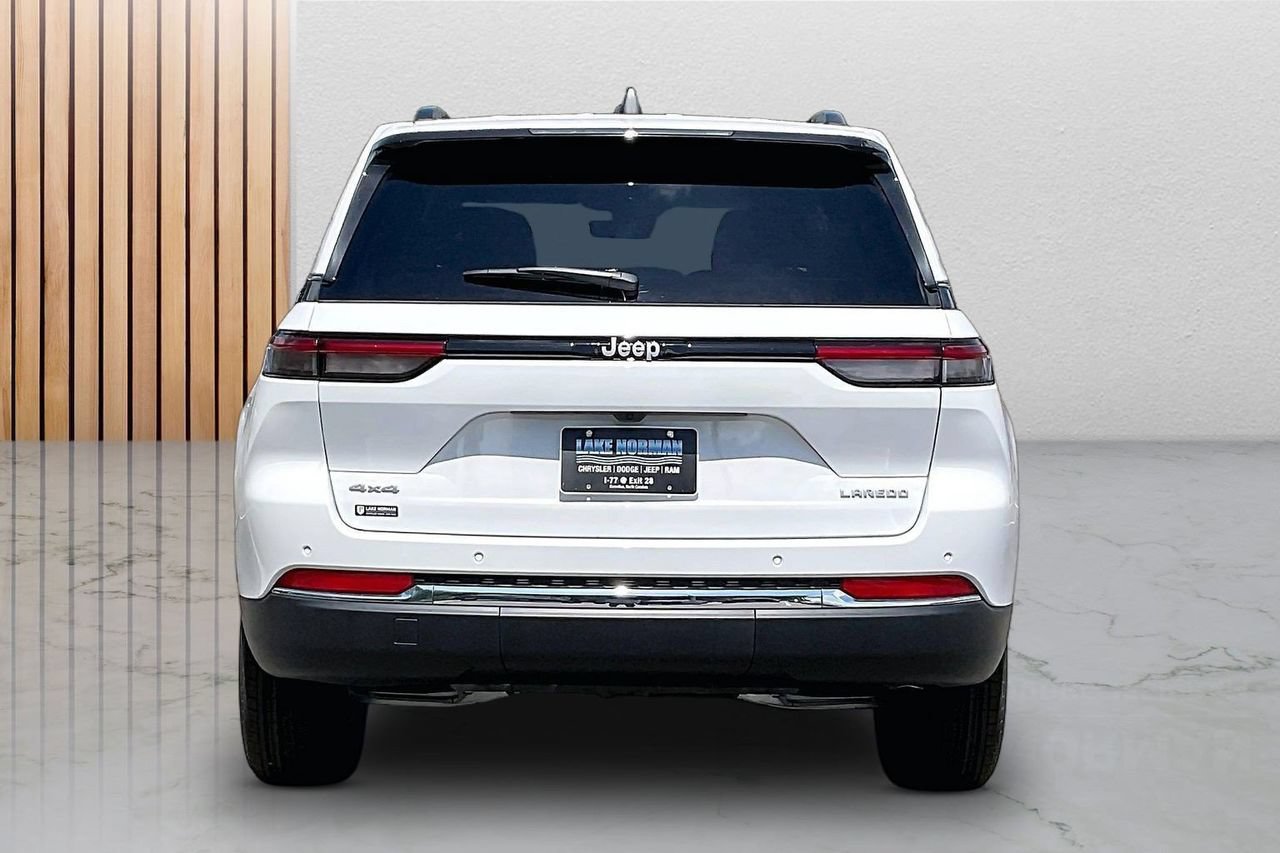 New 2026 Jeep Grand Cherokee Laredo X RWD image 7