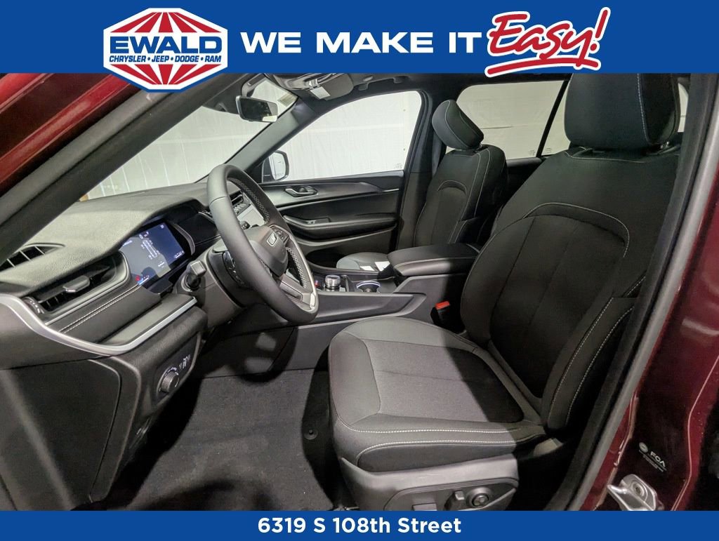 New 2025 Jeep Grand Cherokee Laredo X w/ Trailer Tow Package image 8