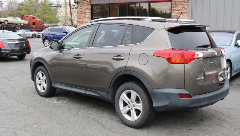 Used 2013 Toyota RAV4 XLE AWD/4WD image 5