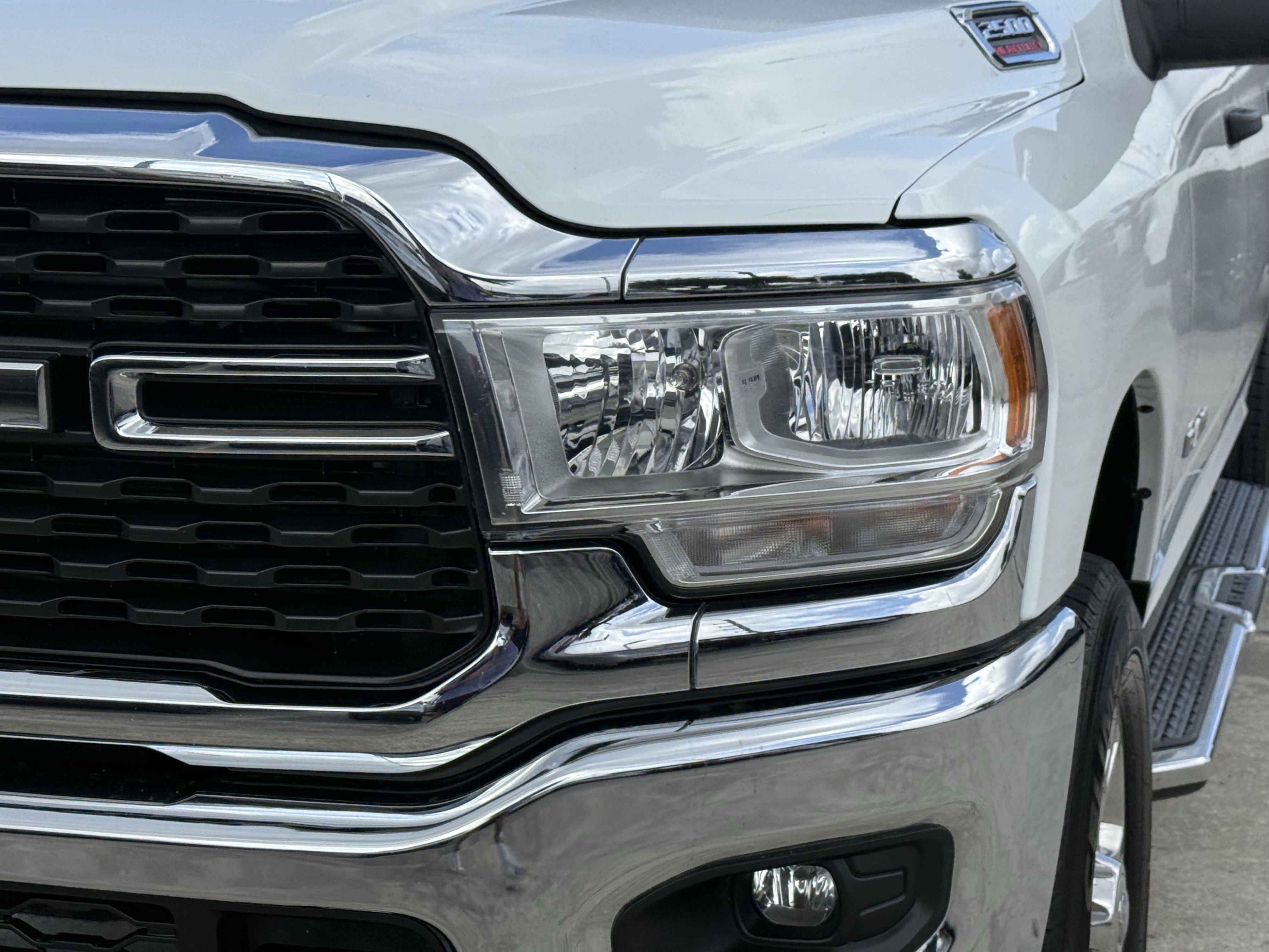 Used 2024 RAM 2500 Big Horn AWD/4WD image 11