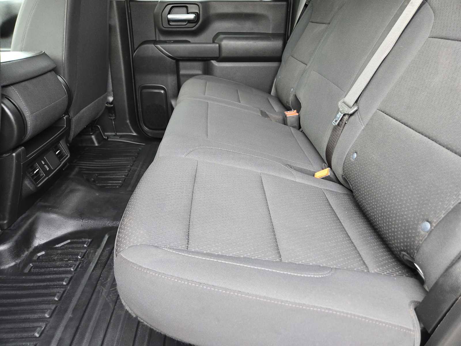 Used 2024 GMC Sierra 3500 Pro w/ Convenience Package image 28