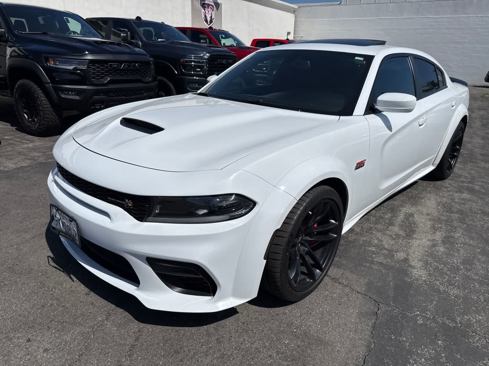 Used 2022 Dodge Charger Scat Pack RWD image 2