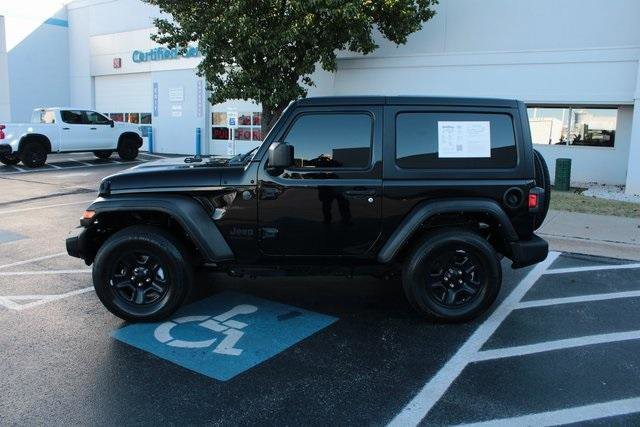Used 2022 Jeep Wrangler Sport image 9
