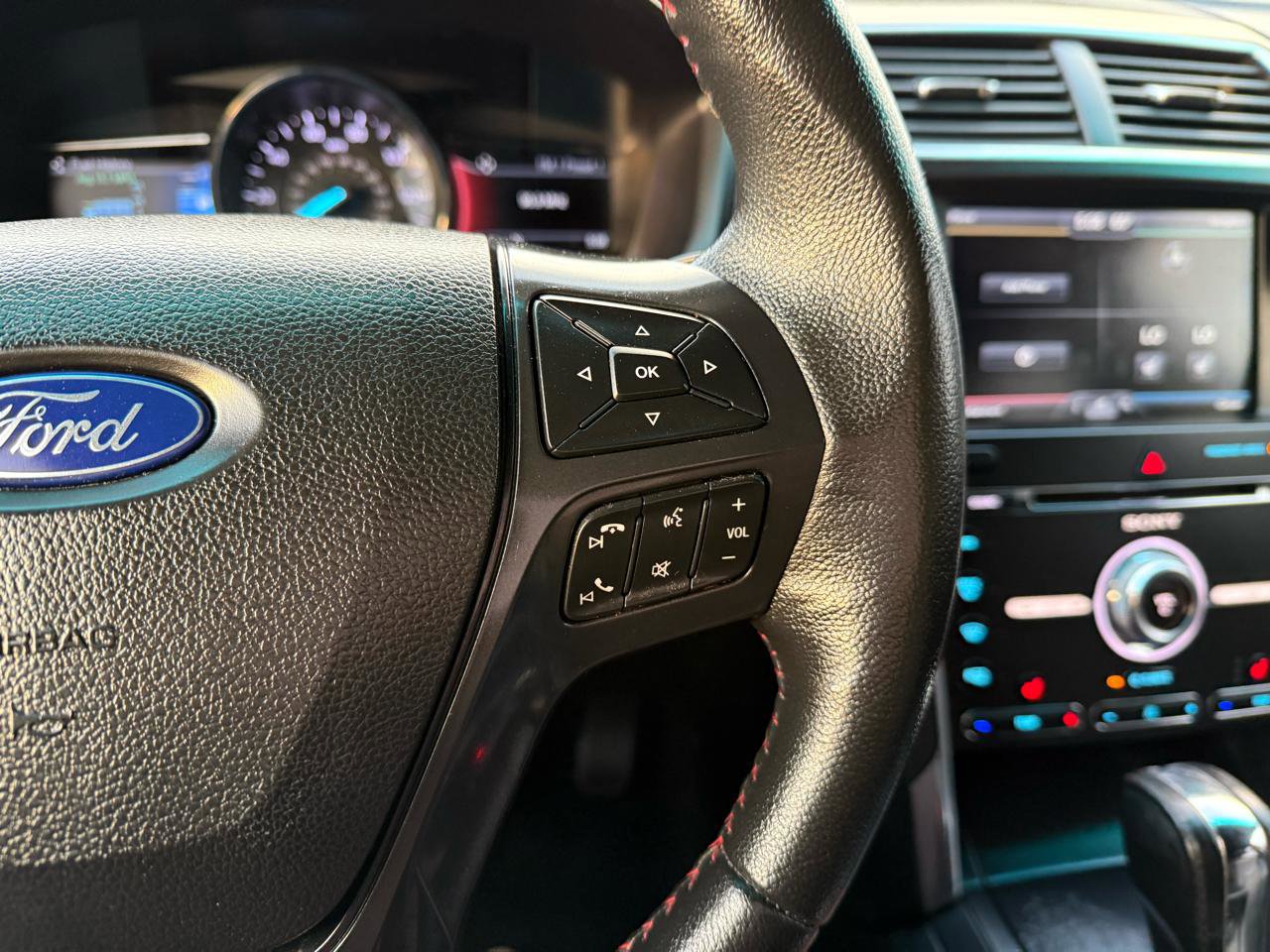 Used 2016 Ford Explorer Sport image 25