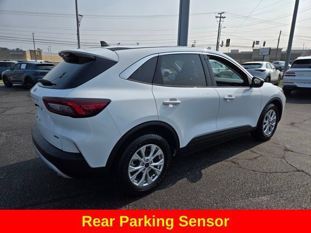 Used 2023 Ford Escape Active w/ Tech Pack #1 FWD image 9