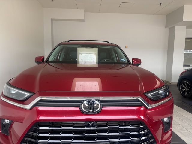 Used 2024 Toyota Grand Highlander Limited image 4
